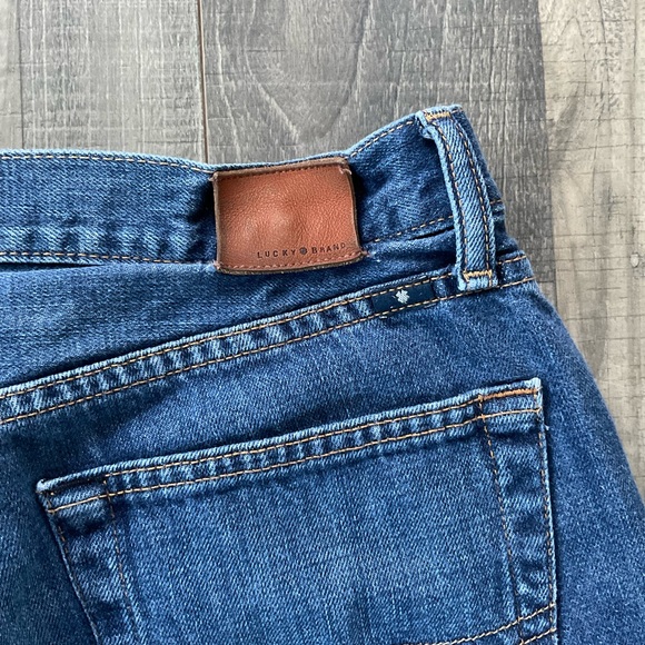 34x30 Lucky Brand 221 Original Straight Jeans
# 7MP1795
100% cotton
Blue - Picture 9 of 9